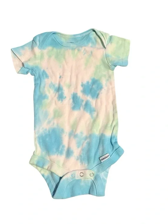 Girls 3-6M Onesie & Outfit Bundle | 5 Piece Mix | Cute Prints & Graphics - Picture 4 of 6